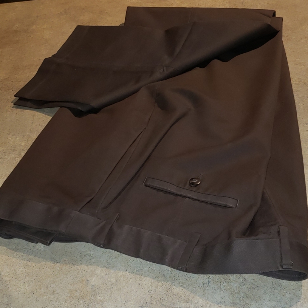 HAGGAR Black Label slacks